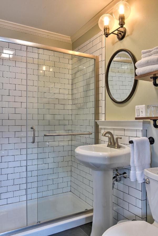 The Burrell House Hotell Keene Eksteriør bilde